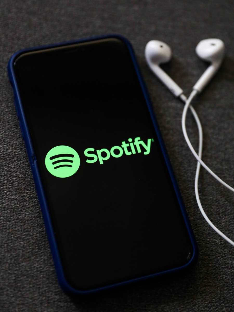 5 Spotify Podcasts to Inspire You